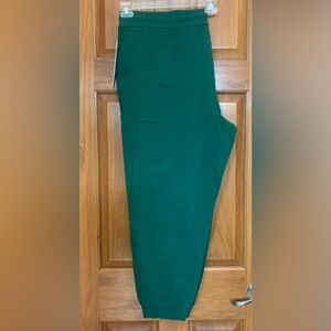 Lululemon Scuba high rise jogger, size 20, NWT, Green, full length